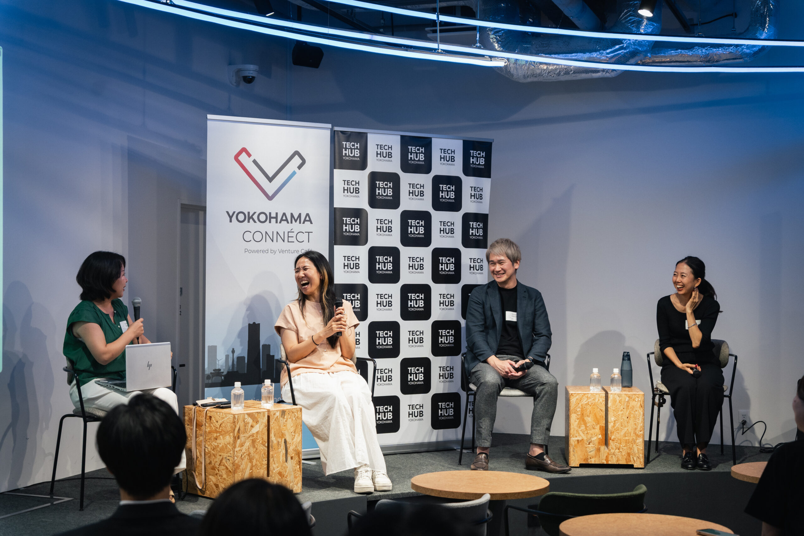 TECH HUB YOKOHAMAで開催されたイベントのトークセッションの様子